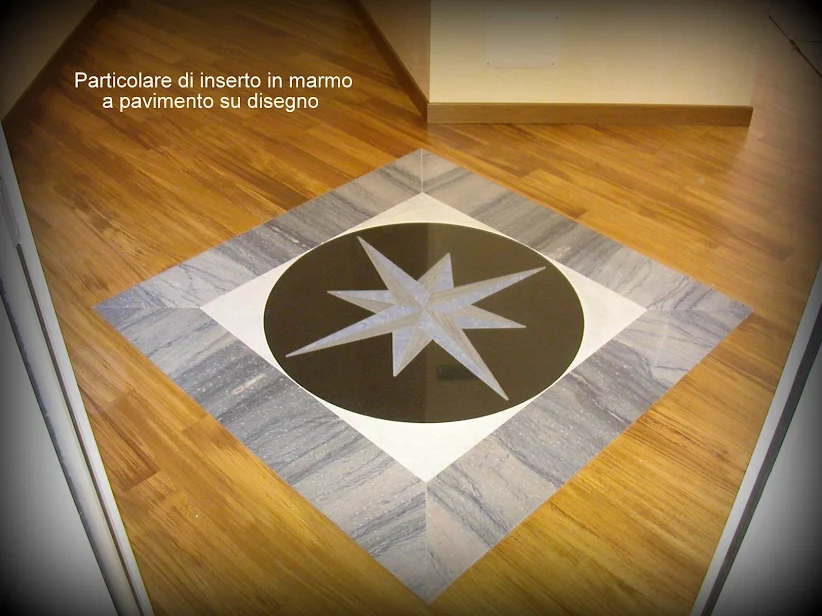 Inserto in marmo a pavimento — Torino · su disegno